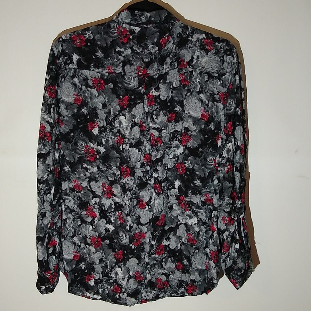 Rock and Republic Women's Size Large long sleeve shirt Gothic - Picture 5 of 8